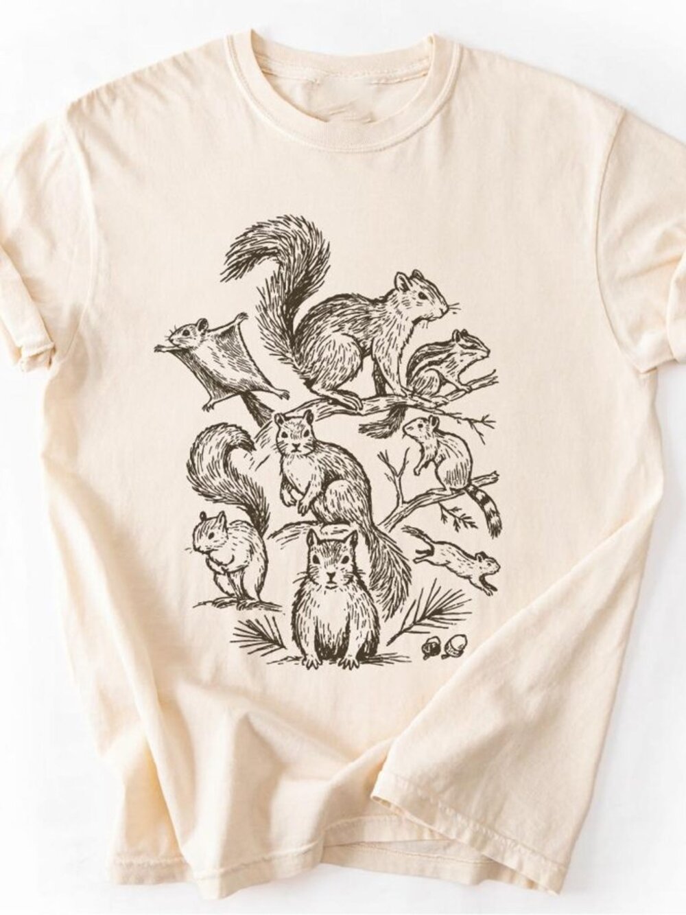 Vintage Squirrel & Cousins T-Shirt 🐿️🌰 | Woodland Animal Graphic Tee